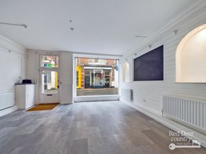 Restaurant- click for photo gallery